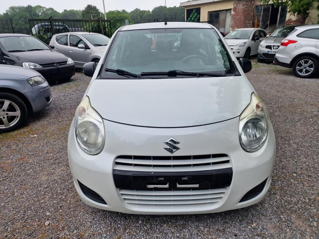 Suzuki alto 1.0 essence 2014.5porte euro 5 roul très bien, Autos, Suzuki, Entreprise, Achat, Alto, Essence, Euro 5, Hatchback