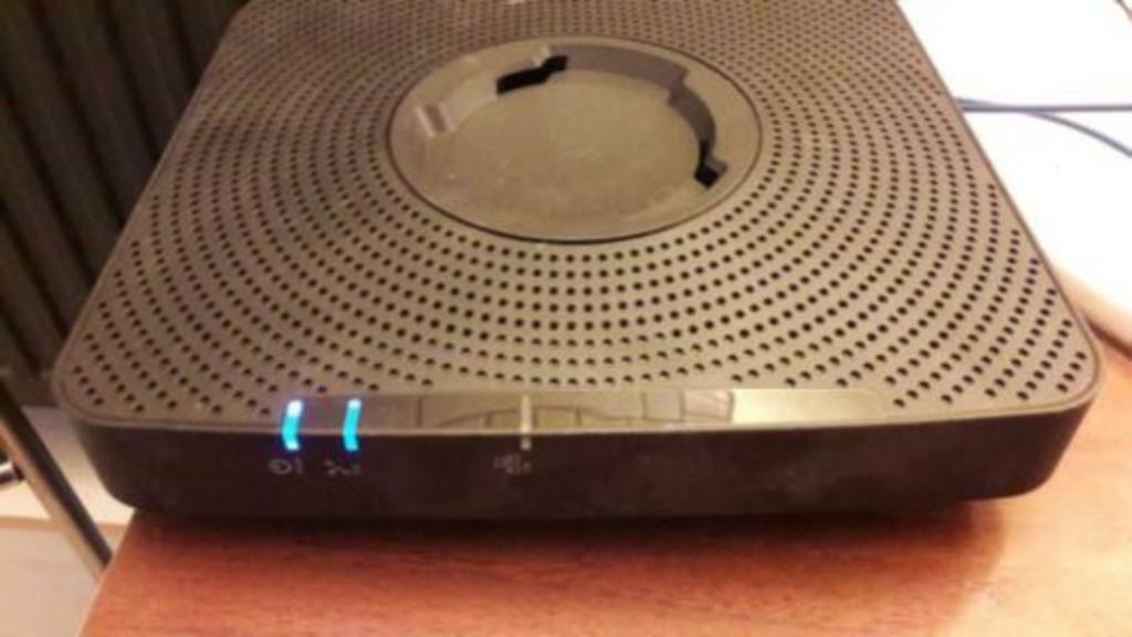 MODEMROUTER B-BOX BELGACOM, Computers en Software, Routers en Modems, Ophalen of Verzenden, Zo goed als nieuw, Router
