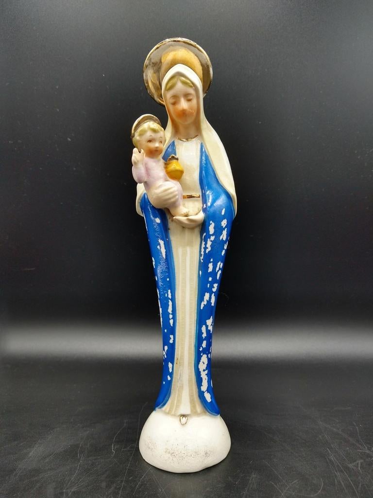 Moeder Maria met kindje Jezus, Ophalen