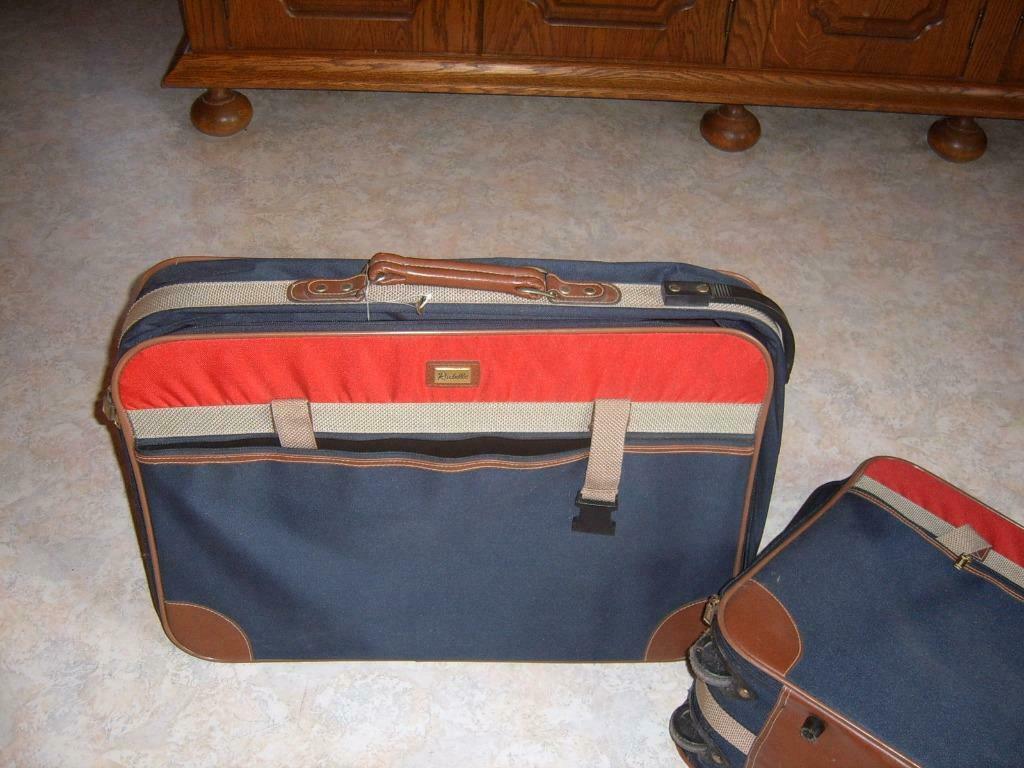 valises, Enlèvement ou Envoi, Comme neuf, Autres matériaux, Roulettes