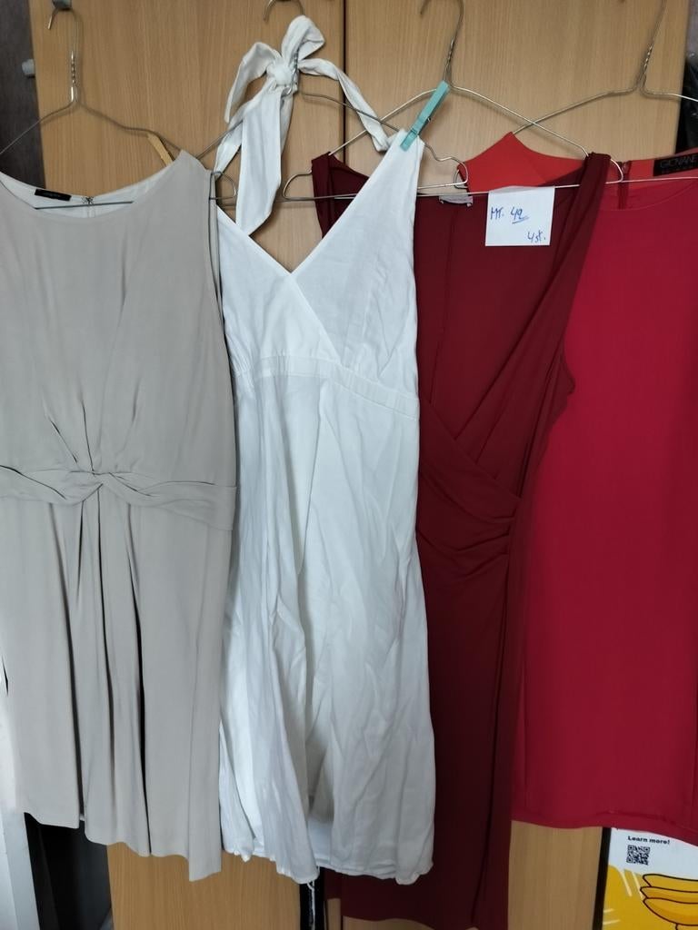 5 st . Pakket dameskleedjes maat 42, Kleding | Dames, Ophalen, Maat 42/44 (L)