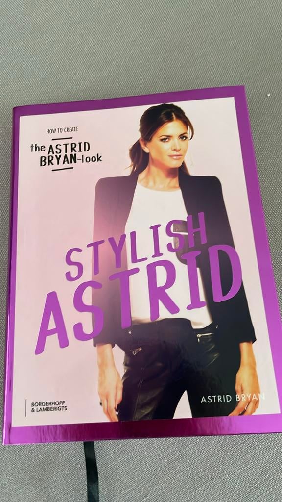 Astrid Bryan - Stylish Astrid, Ophalen of Verzenden, Zo goed als nieuw, Astrid Bryan