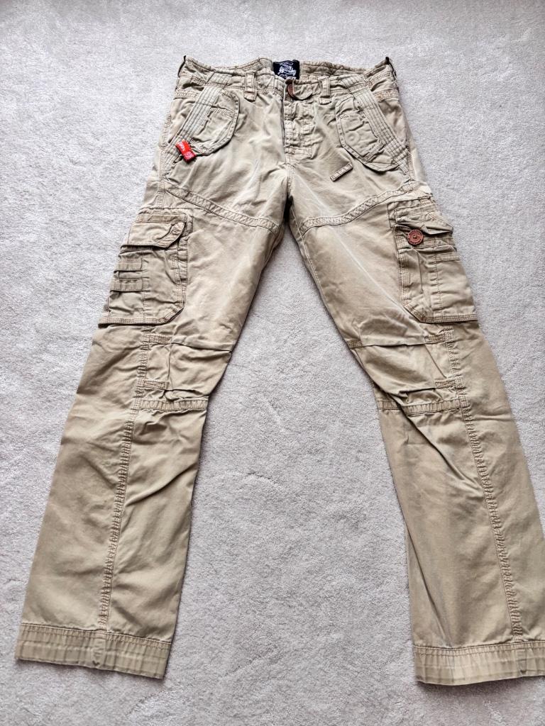 Broek Superdry mt S, Kleding | Heren, Broeken en Pantalons, Beige, Super dry, Ophalen of Verzenden, Gedragen