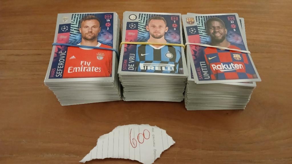 600 Champions League 2019/2020 sticker met dubbel, Ophalen of Verzenden, Nieuw, Meerdere stickers