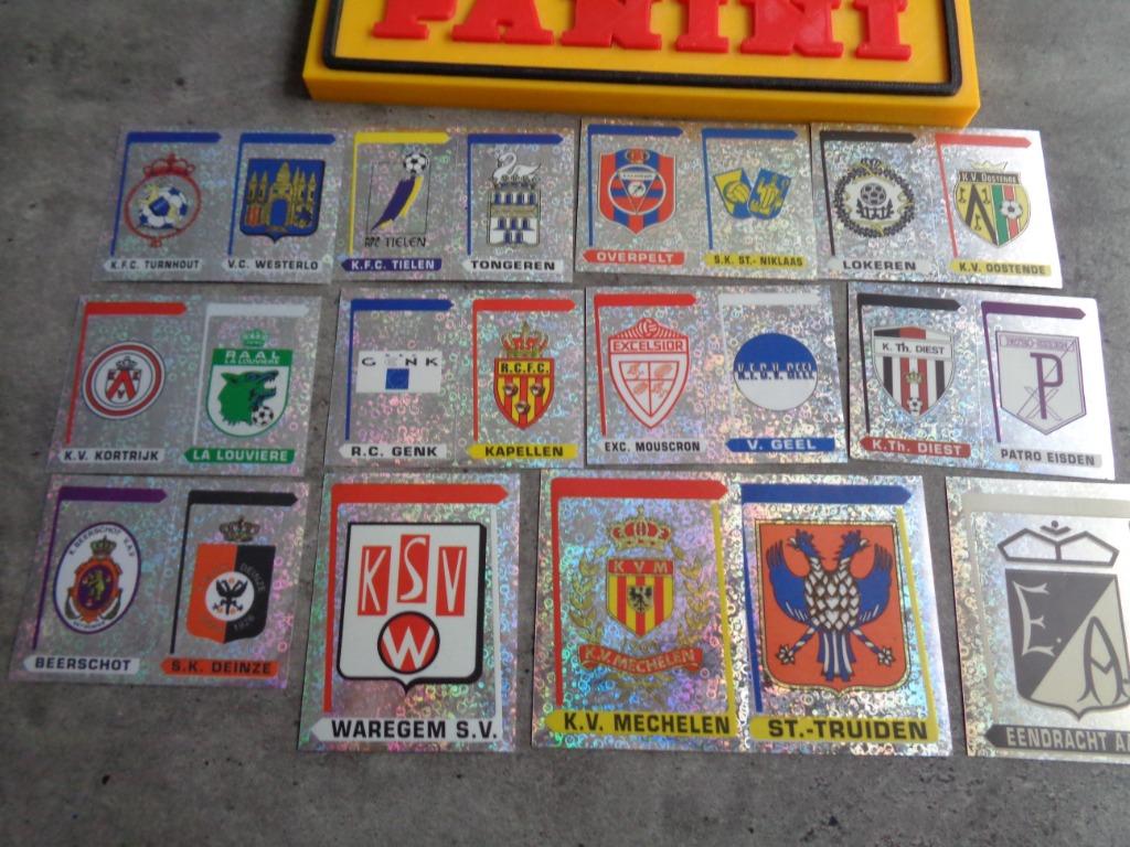 PANINI FOOTBALL 96 STICKERS  14X VOETBAL BADGES, Verzenden