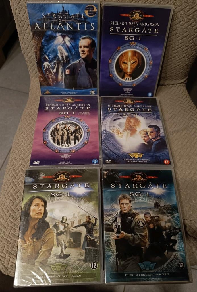 6 x Stargate, Enlèvement ou Envoi