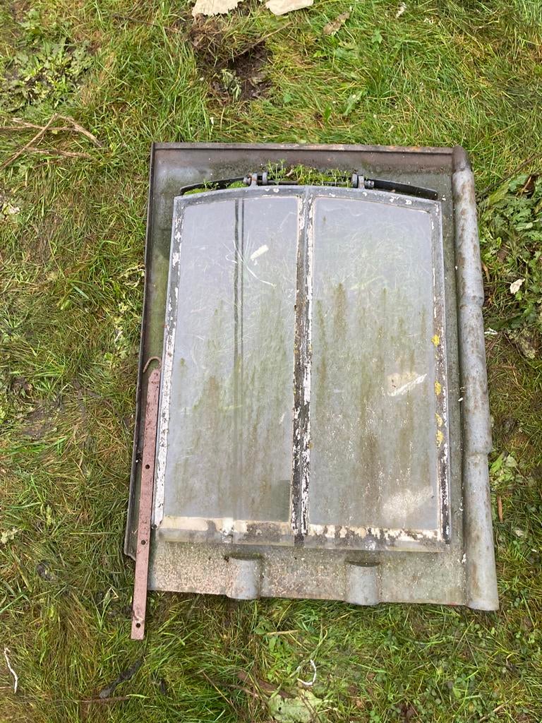 Gietijzeren dakramen 400 x 600mm, Ophalen, Gebruikt