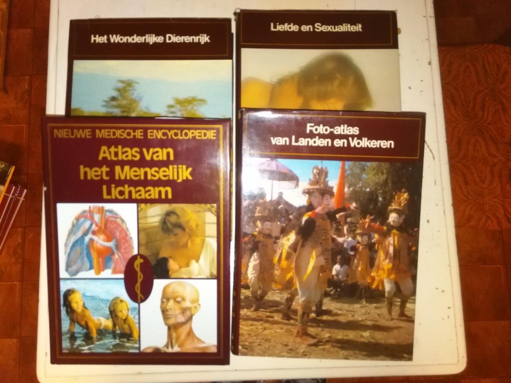 Artisboeken, Ophalen, Gelezen