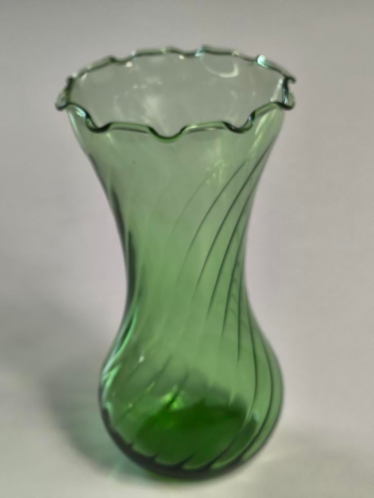 Vintage smaragdgroen vaasje, Ophalen of Verzenden