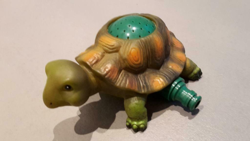 schildpadje/ grassproeiertje