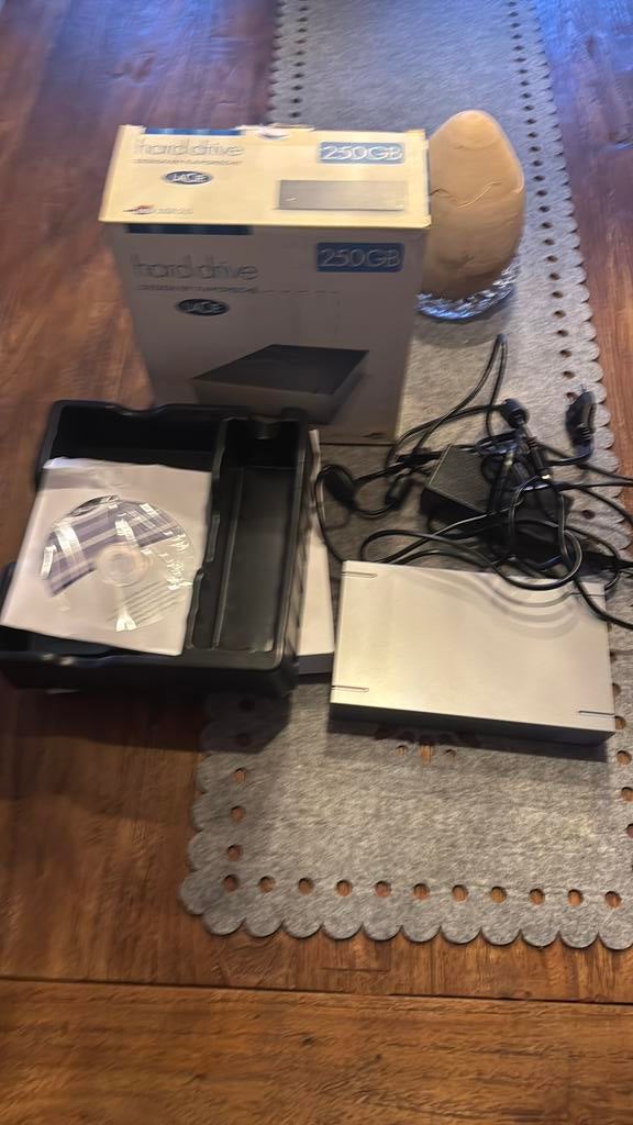 Externe harddisk Lacie 250 GB Porsche design, Computers en Software, Harde schijven, Ophalen of Verzenden, Zo goed als nieuw, USB
