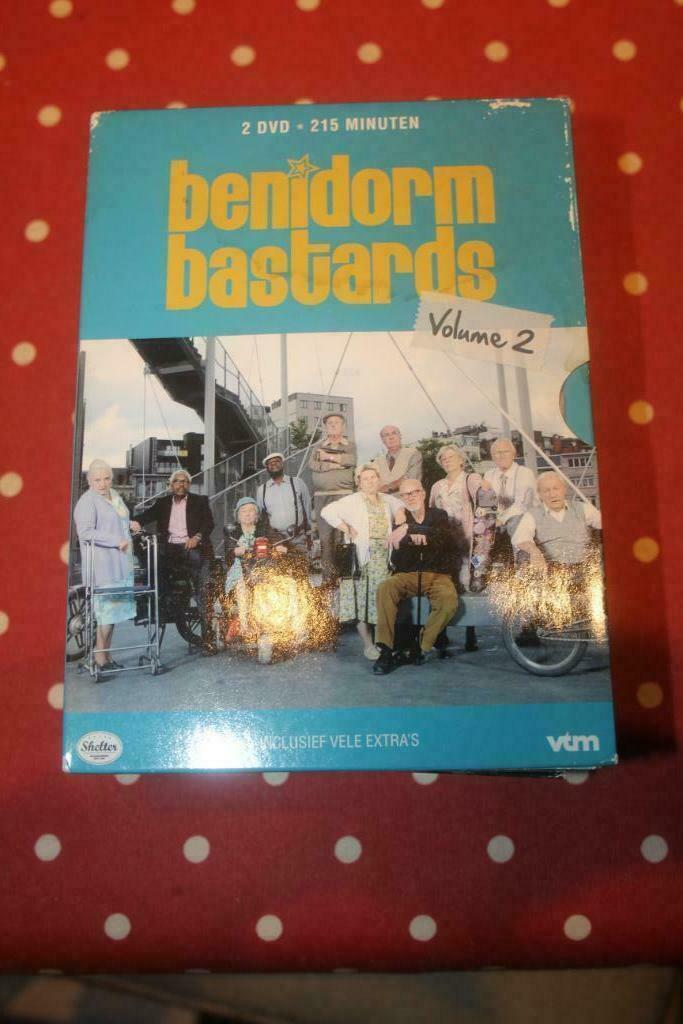 Benidorm Bastards  seizoen 2, Vanaf 9 jaar, Ophalen of Verzenden, Gebruikt, Komedie