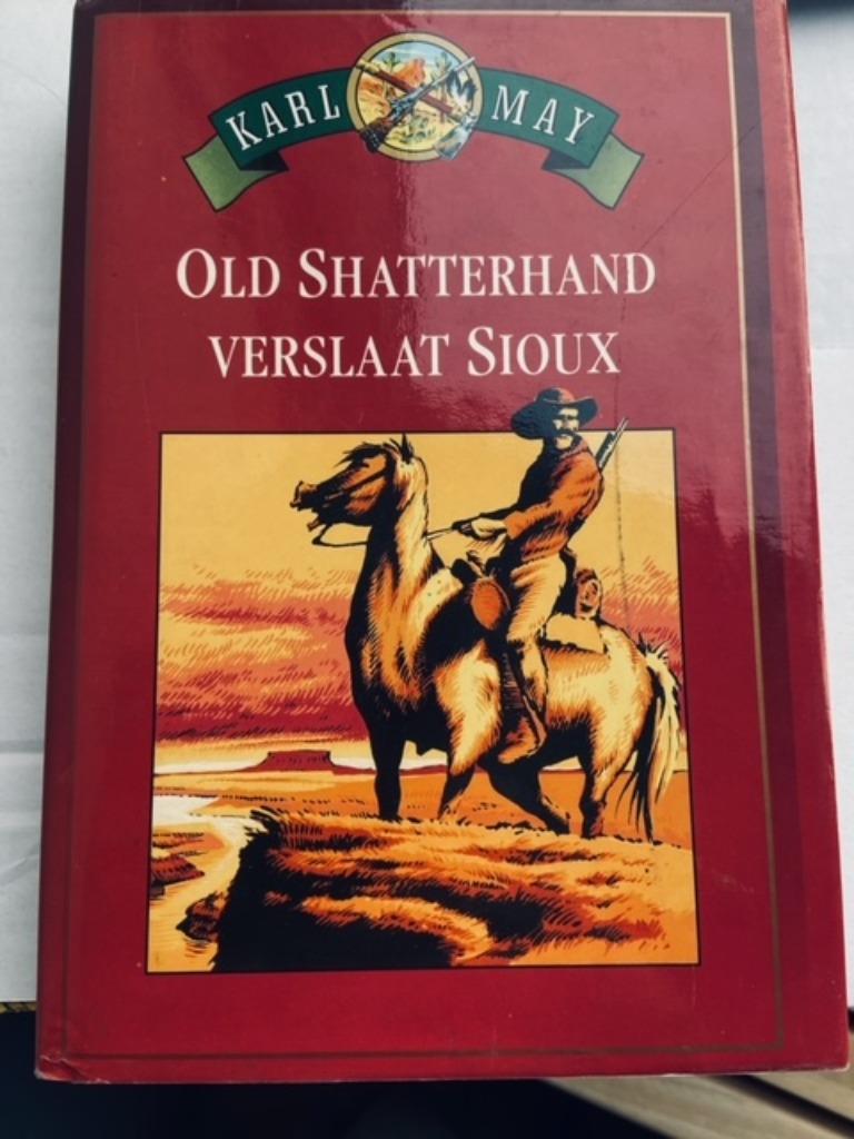 Karl May - Old Shatterhand verslaat Sioux (boek), Ophalen of Verzenden, Zo goed als nieuw, Karl May