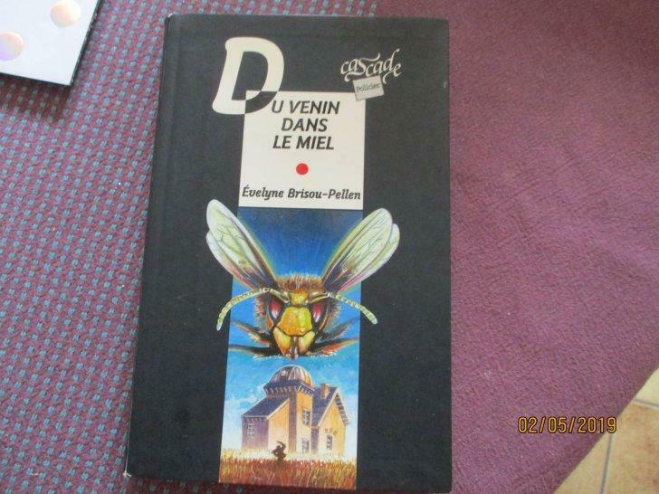 livre "du venin dans le miel". evelyne brisou-pellen., Enlèvement ou Envoi, Utilisé