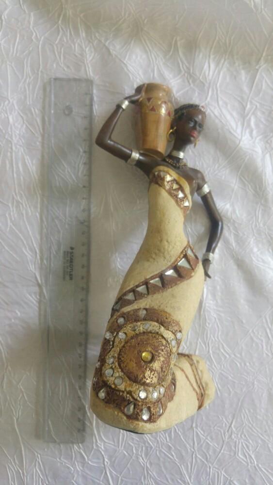 Vintage deco figurine statuette femme africaine, Enlèvement ou Envoi, Utilisé