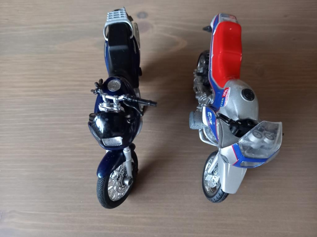 2  BMW MOTEURS, Enlèvement ou Envoi, Comme neuf, Motos