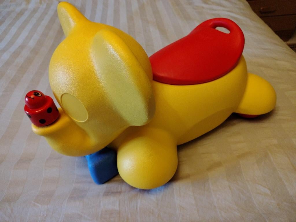 Olifant van lego op wieltjes, als loopwagentje., Ophalen of Verzenden, Zo goed als nieuw