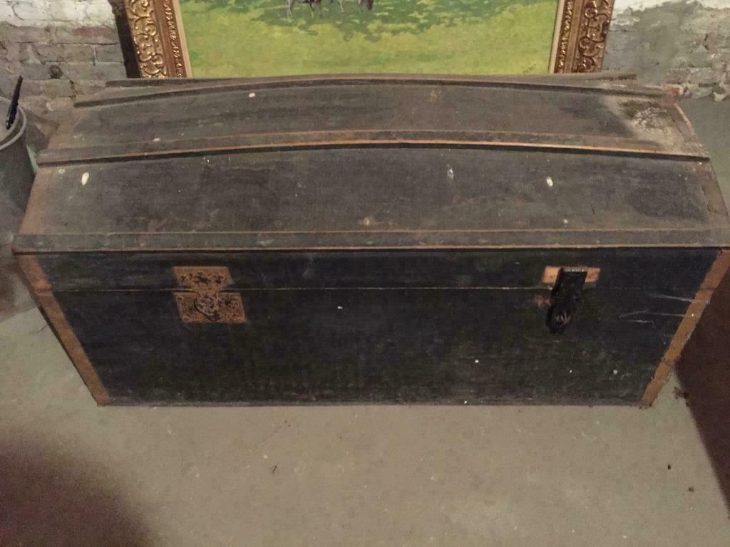 oude koffer , opbergkoffer, Ophalen