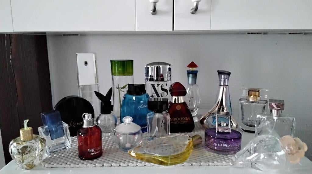2ros lot de beaux flacons VIDES de parfum de grandes marques, Enlèvement ou Envoi, Comme neuf, Bouteille de parfum