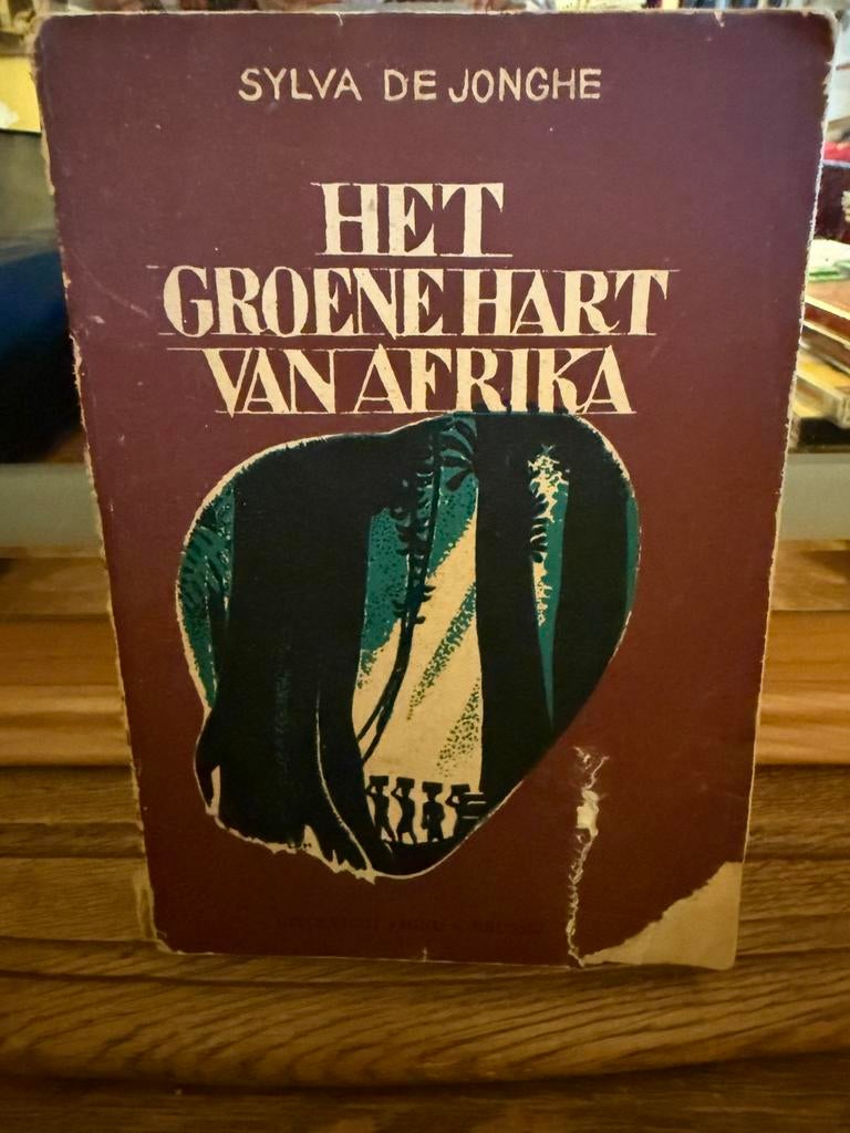 Le cœur vert de l'Afrique, Livres, Récits de voyage, Enlèvement ou Envoi, Comme neuf, Afrique
