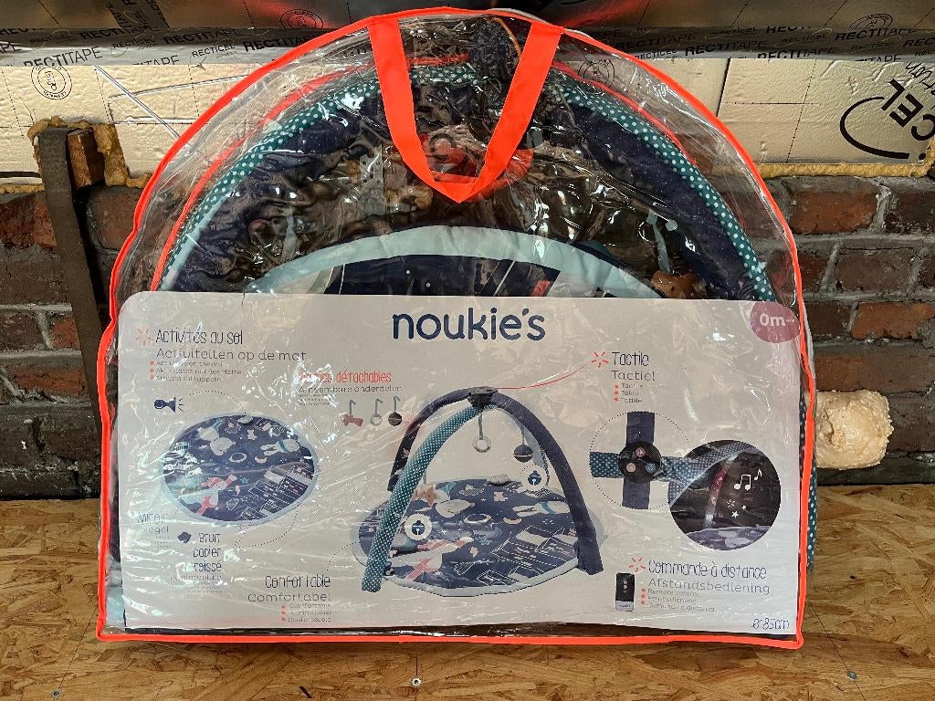 Noukies - Tapis d'éveil sons et lumières - Super-héros, Enfants & Bébés, Jouets | Jouets de bébé, Enlèvement, Utilisé