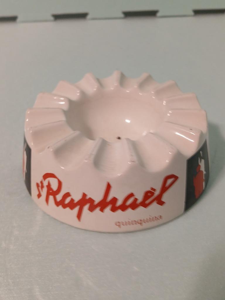 Oude ronde asbak van ST RAPHAËL QUINQUINA gebarsten en weer, Verzamelen, Ophalen of Verzenden, Gebruikt, Asbak