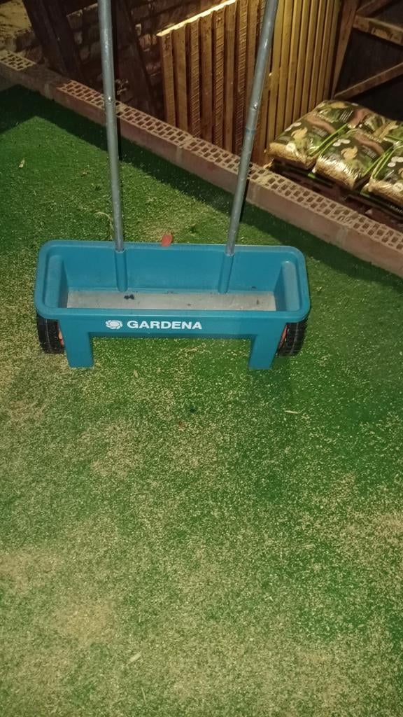 Handmatige zaaimachine, Ophalen, Zo goed als nieuw, WOLF