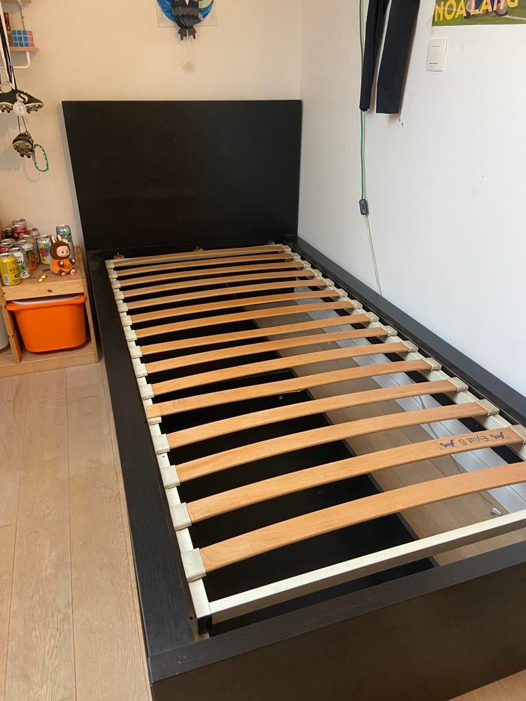 Bedframe IKEA - MALM, Huis en Inrichting, Slaapkamer | Bedden, Ophalen, Overige materialen, Gebruikt, 90 cm