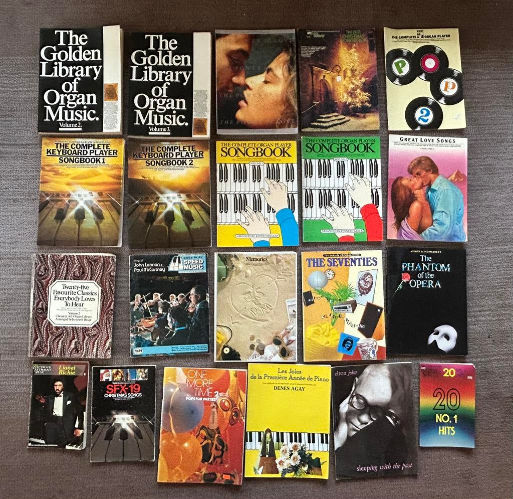 21 x organ/keyboard music books, Livres, Musique, Enlèvement, Utilisé, Général