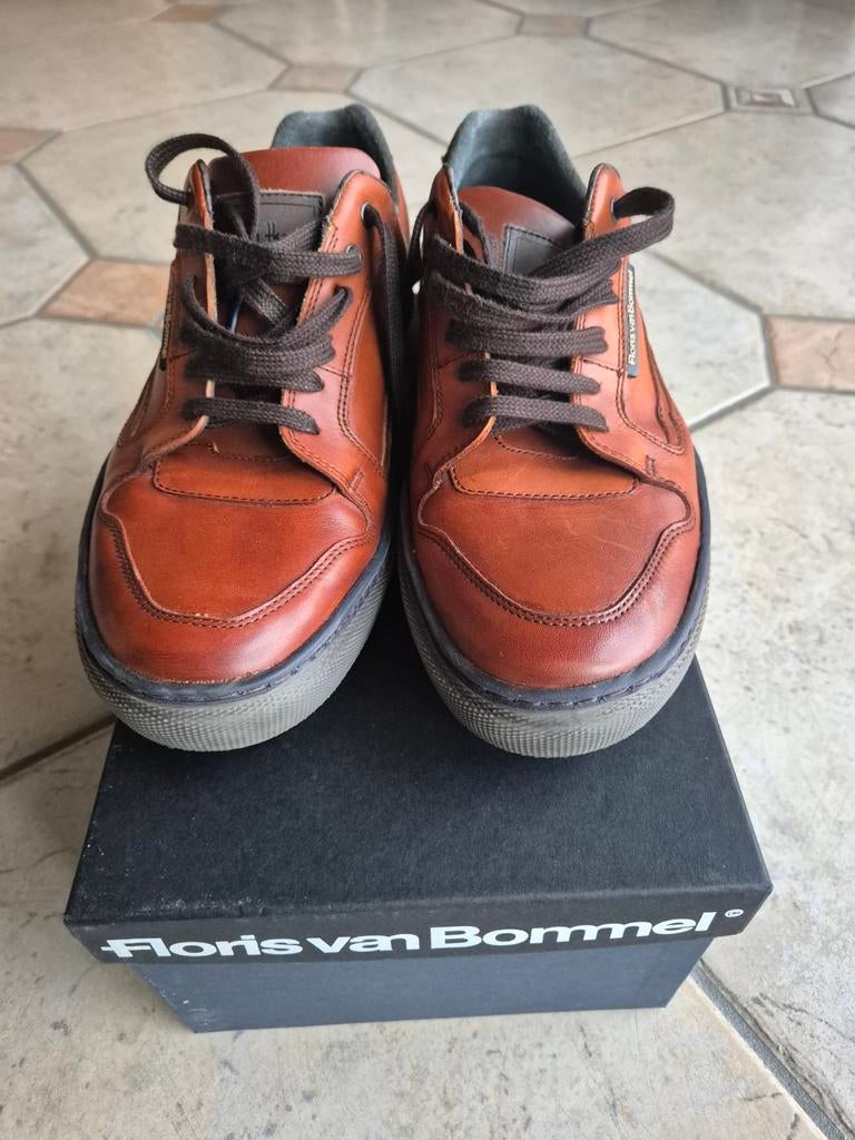 Sneakers Floris Van Bommel maat 7 (40 2/3), Ophalen of Verzenden, Sneakers