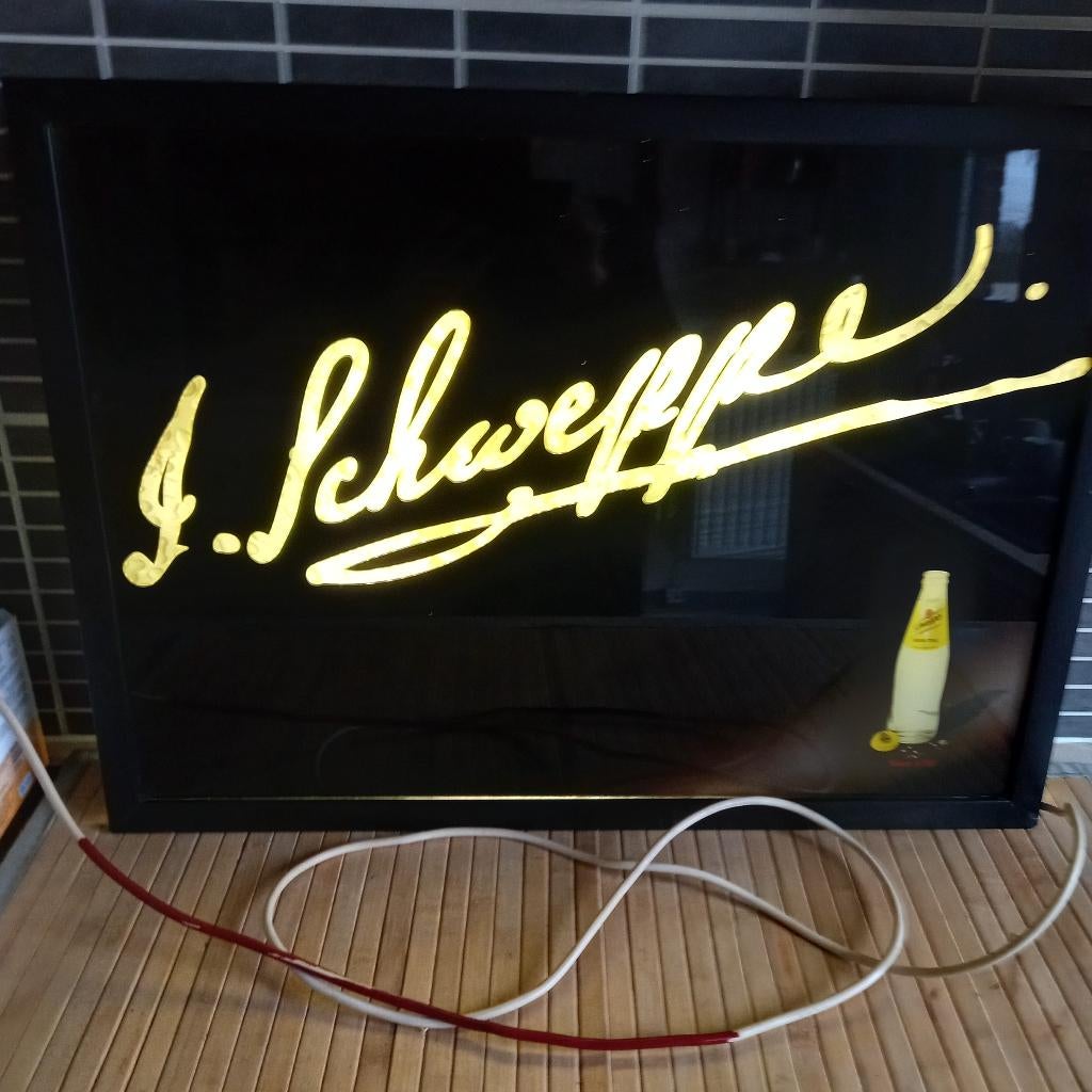 Enseigne lumineuse SCHWEPPE, Collections, Marques & Objets publicitaires, Utilisé, Panneau publicitaire, Enlèvement