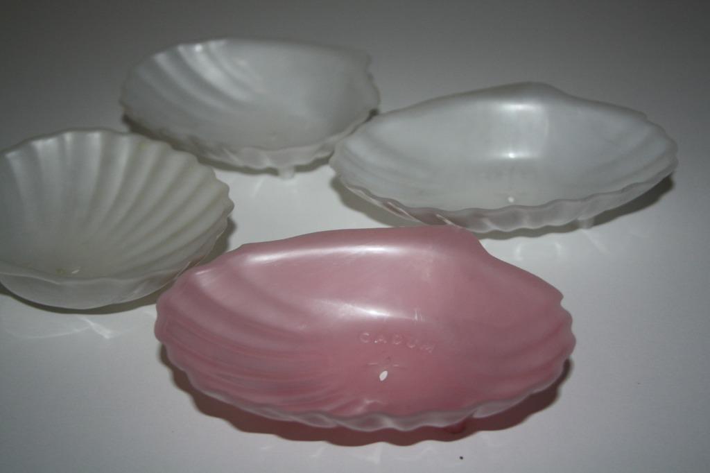 4 oude zeepbakjes , reclame Cadum zeep. retro, Ophalen of Verzenden, Gebruikt, Gebruiksvoorwerp