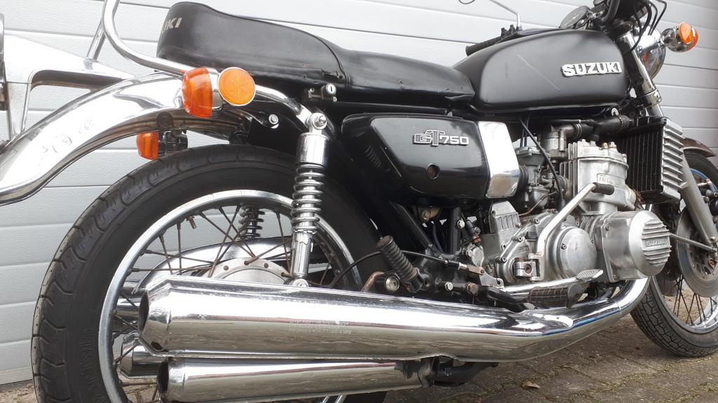 Suzuki GT750 2Takt 1976 NL registratie, 750 cc, Motorrijbewijs A, 3 cilinders, Meer dan 35 kW