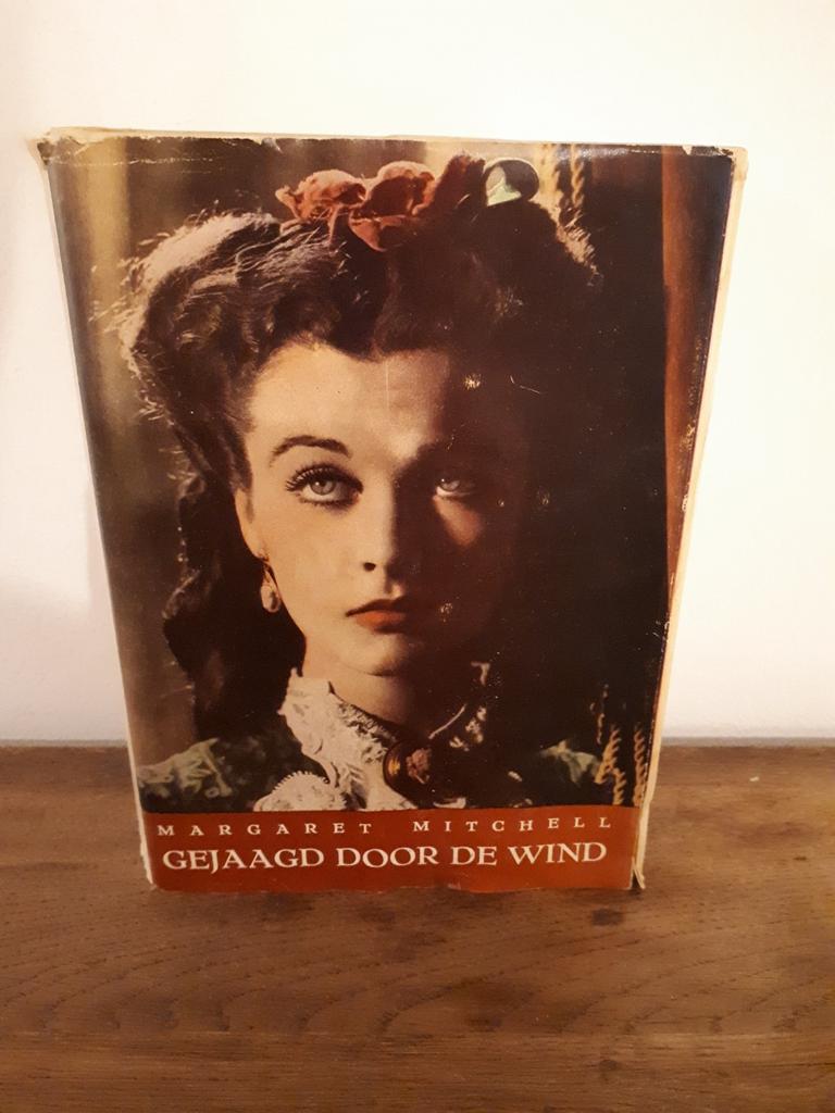 Boek : Margaret Mitchell "Gejaagd door de wind", Ophalen of Verzenden, Gelezen
