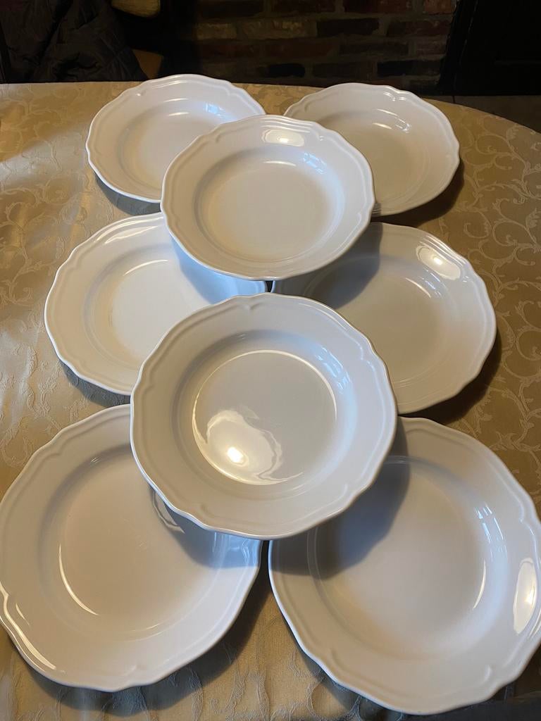 Klassieke 8 borden, Huis en Inrichting, Keuken | Servies, Ophalen, Bord(en)