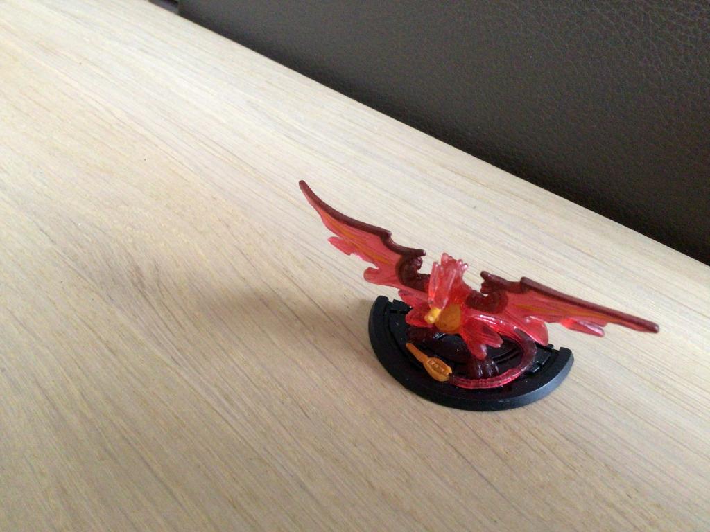 Figurine dragon Bakugan, Collections, Enlèvement ou Envoi, Comme neuf