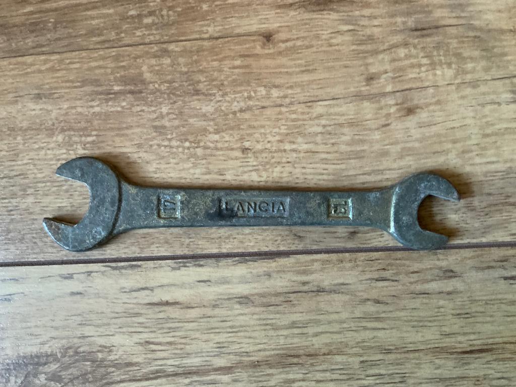Clé Lancia 13-17 vintage à partir de la trousse à outils, Comme neuf