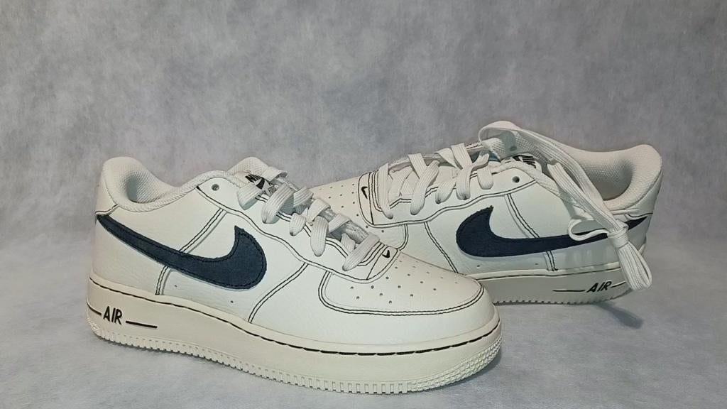 Nike Air Force 1 LV8 4 - Maat 38,5- Nieuw - #21#, Overige kleuren, Nieuw, Ophalen of Verzenden, Sneakers