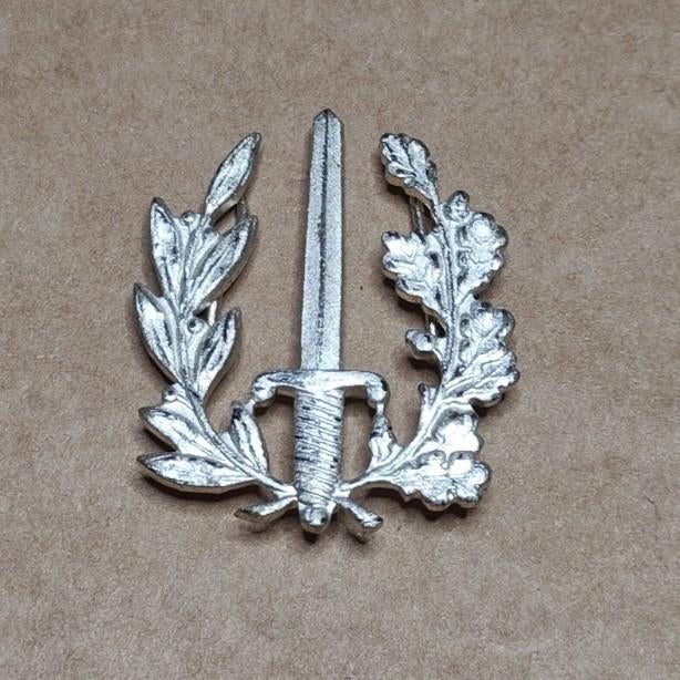 Casquette de police belge argentée - 3,5 x 3 cm, Enlèvement ou Envoi, Emblème ou Badge