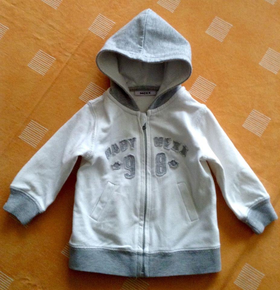 Kledingset voor babyjongens van 3-9 maanden oud, Ophalen of Verzenden, Zo goed als nieuw, Jongetje, Setje