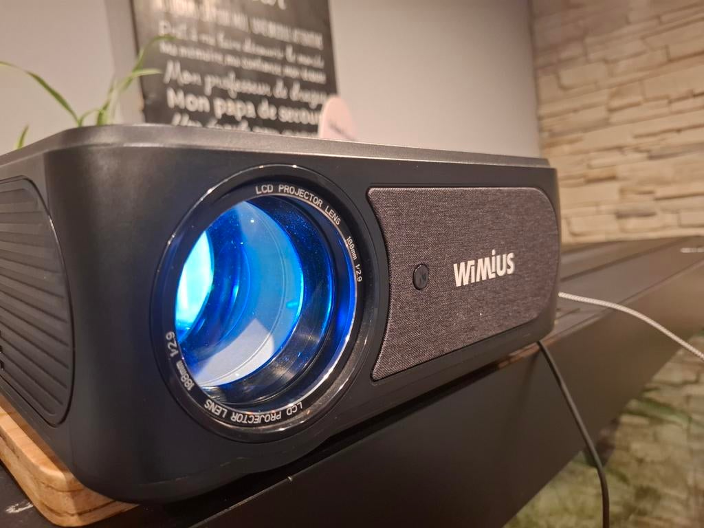 Video  projecteur wimius k8, Ophalen of Verzenden, Zo goed als nieuw