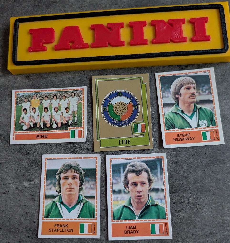 AUTOCOLLANTS PANINI FOOT EUROPA 80 EIRE,  5 pièces rares, Envoi, Neuf