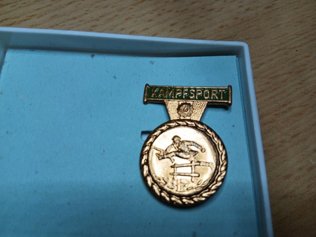 Médaille sportive ddr. Nva., Enlèvement ou Envoi