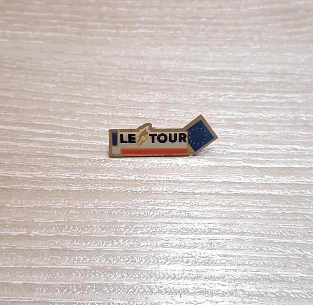 PIN - LE TOUR DE FRANCE - WIELRENNEN - COURSE A VELO, Envoi, Utilisé, Sport, Insigne ou Pin's