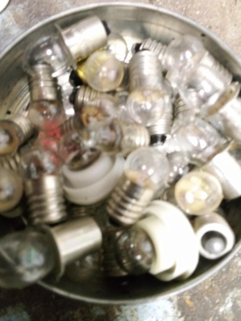 Diverses ampoules lampe de poche (25), Enlèvement ou Envoi