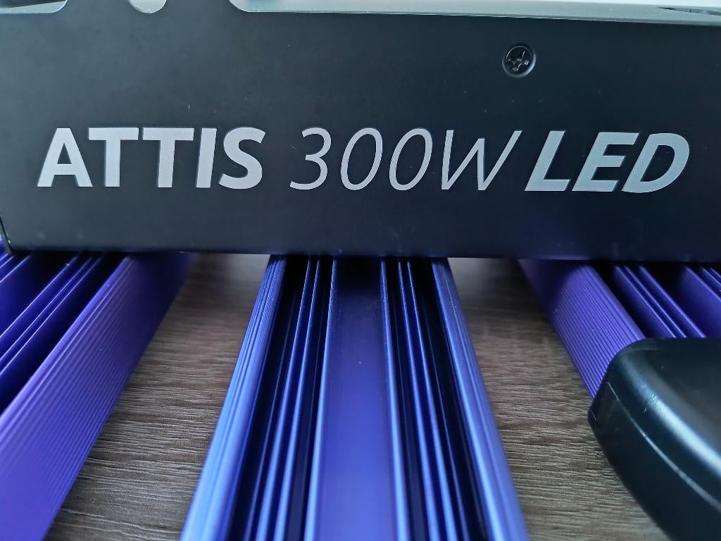 Lampe de culture d'intérieur Lumatek Attis 300 watts LED, Enlèvement, Comme neuf