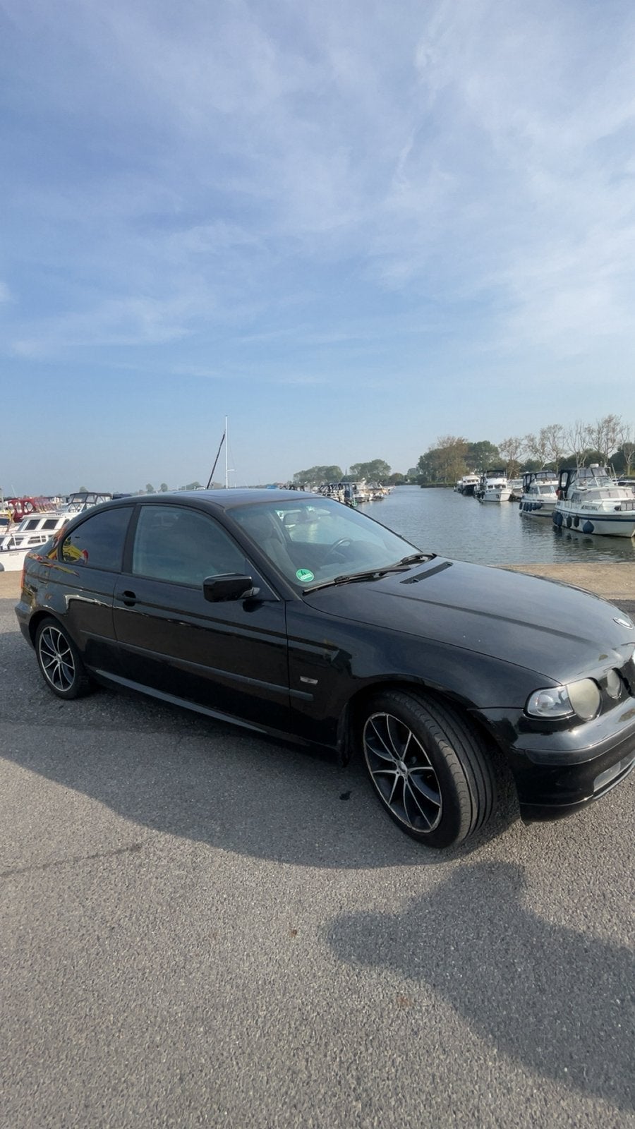 Te koop: BMW 316i compact E46 faclift, Auto's, Zwart, Handgeschakeld, Particulier, Te koop