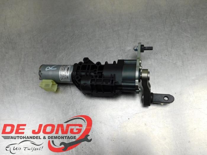 Hayon moteur d'un Audi Q7, -, 3 mois de garantie, Audi, Utilisé