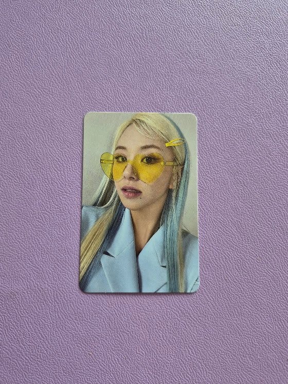 Twice Chaeyoung formula of love photocard (kpop), Collections, Musique, Artistes & Célébrités, Enlèvement ou Envoi, Comme neuf