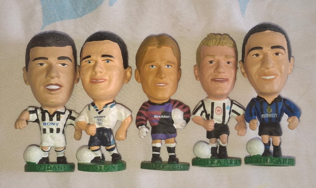 Corinthian vintage jaren 90 voetballers beeldjes, Verzamelen, Ophalen of Verzenden, Zo goed als nieuw, Beeldje of Poppetje